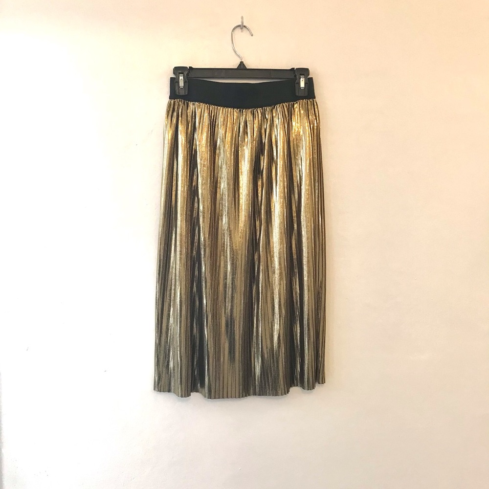 Forever 21 gold skirt